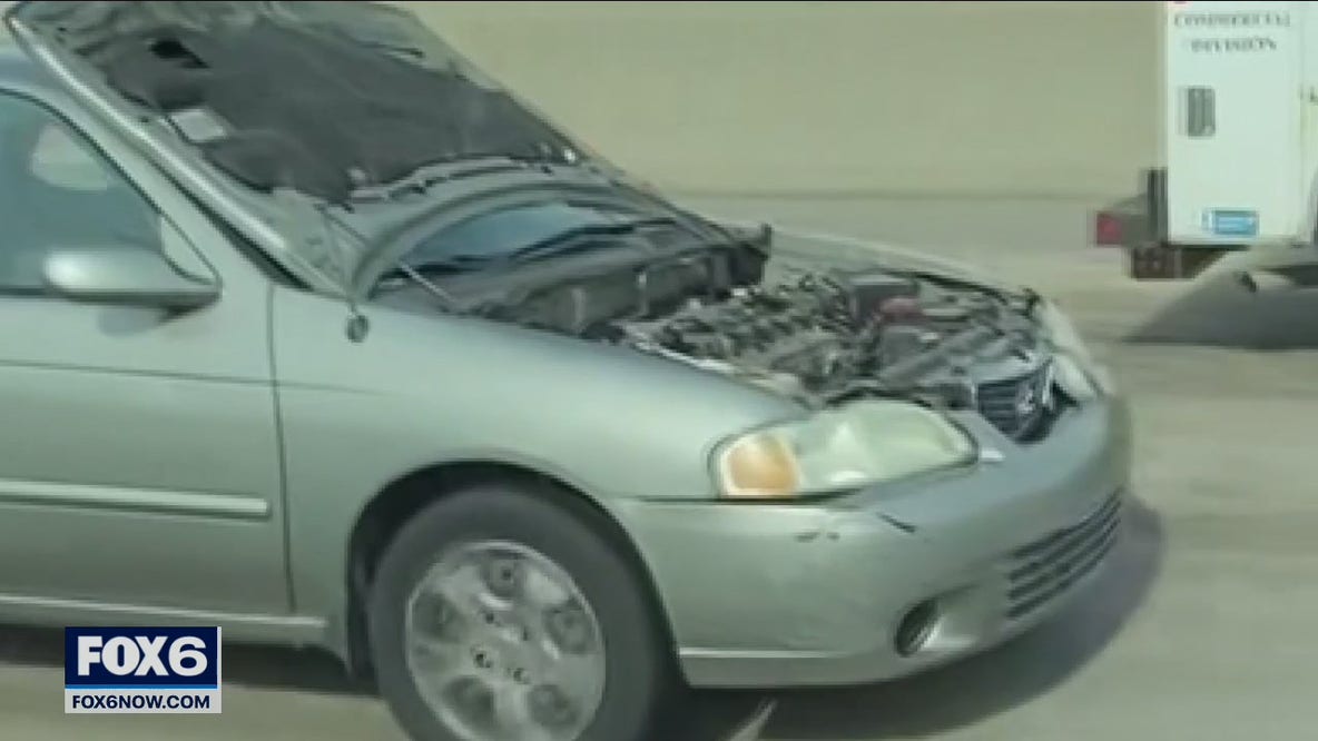 Woman drives for miles on I-43 NB with hood up